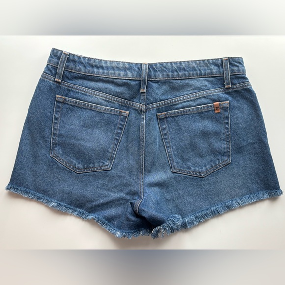 JOE’S High Rise Blue Theresa Jean Shorts with Distressed Hem Size 31 - Picture 3 of 12